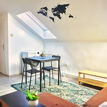 B Private In Center In Homestay *