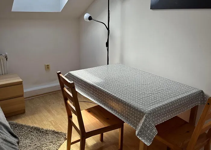 B Private In Center In ホームステイ